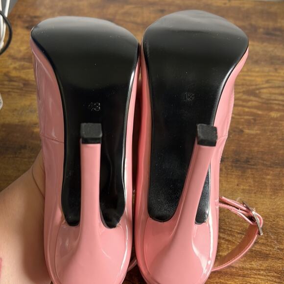 BFDC Pink Patent Rounded Toe Strap 5” High Heels - Picture 10 of 13